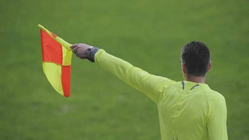 Sędzia piłkarski: jak rozumieć decyzje i zostać arbitrem